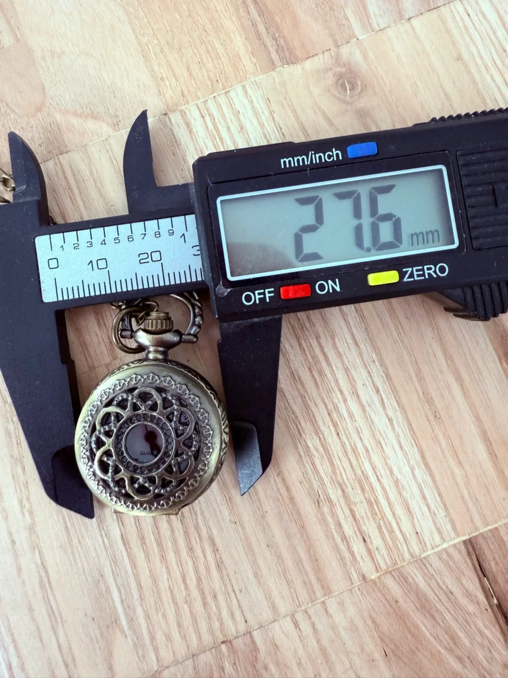Vintage style pendant watch necklace NEW BATTERY